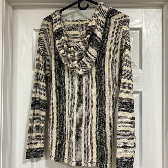 Billabong Hooded Beach Knit - Picture 2 of 2